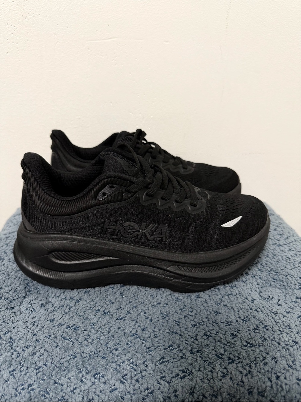 HOKA  Bondi 9 Women's Black Running Sneakers